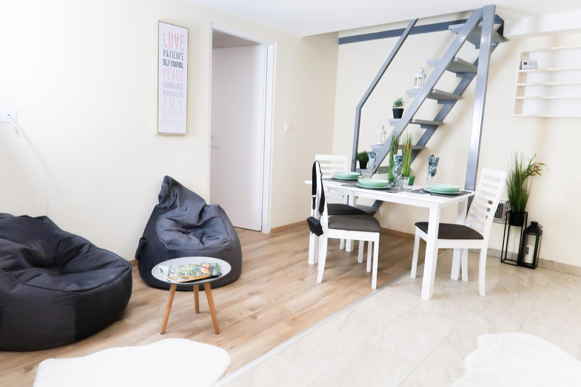 Budapest City Center, Nicely Renovated Apartment With 3 Bedrooms Exterior foto